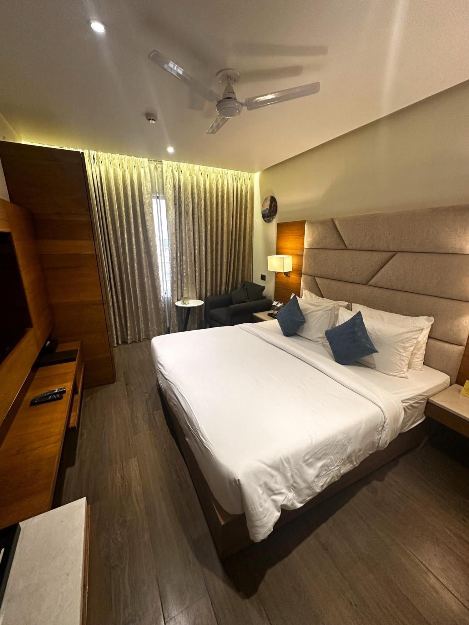 The Fern Residency อัจเมอร์ ภายนอก รูปภาพ